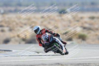 media/Dec-07-2025-CVMA (Sun) [[3e7d2de5dc]]/Race 12- Formula 40 MW and LW/